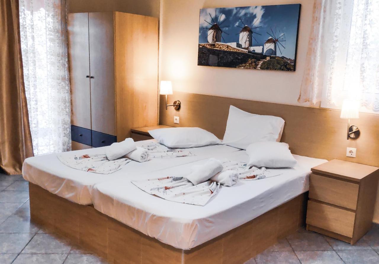 Jimmy'S Rooms Nea Potidea Dış mekan fotoğraf
